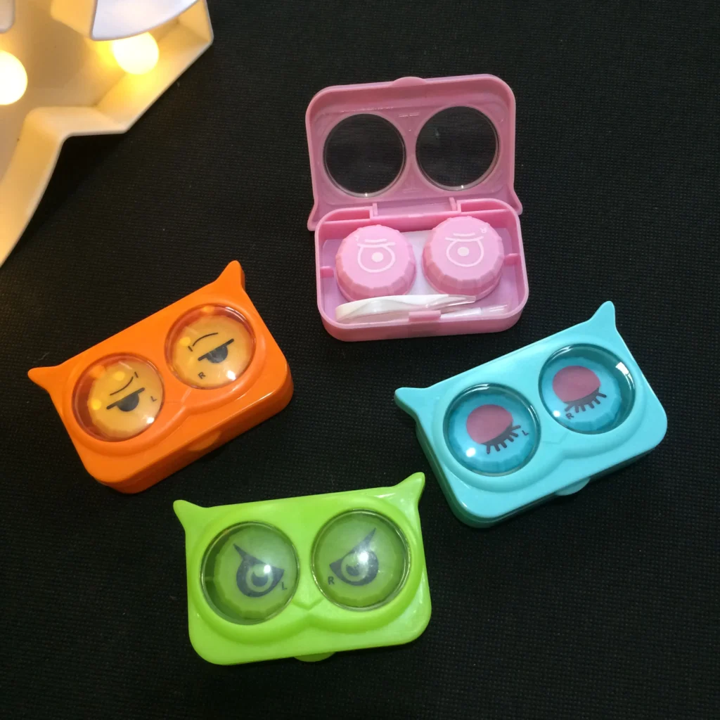 Estuche con Aplicador Ojitos